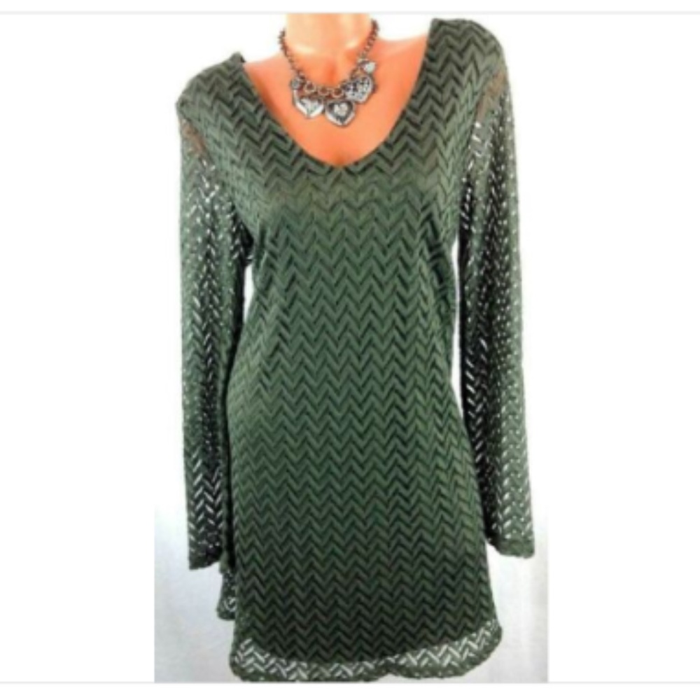 NWOT Maurices Olivine Sheer Sleeve Chevron Dress